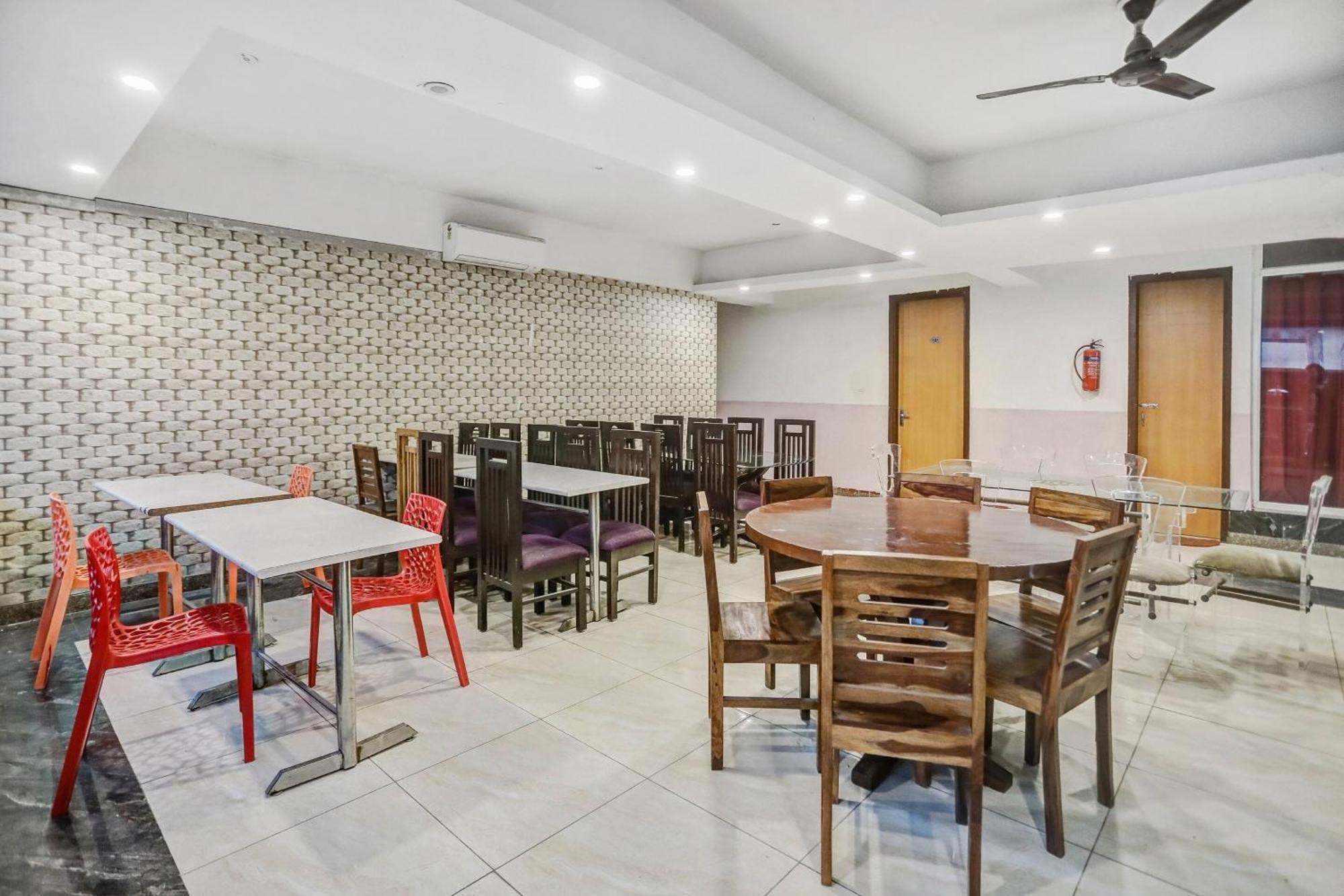 Townhouse 22956 Hotel Grand Residency Delhi  Exterior foto
