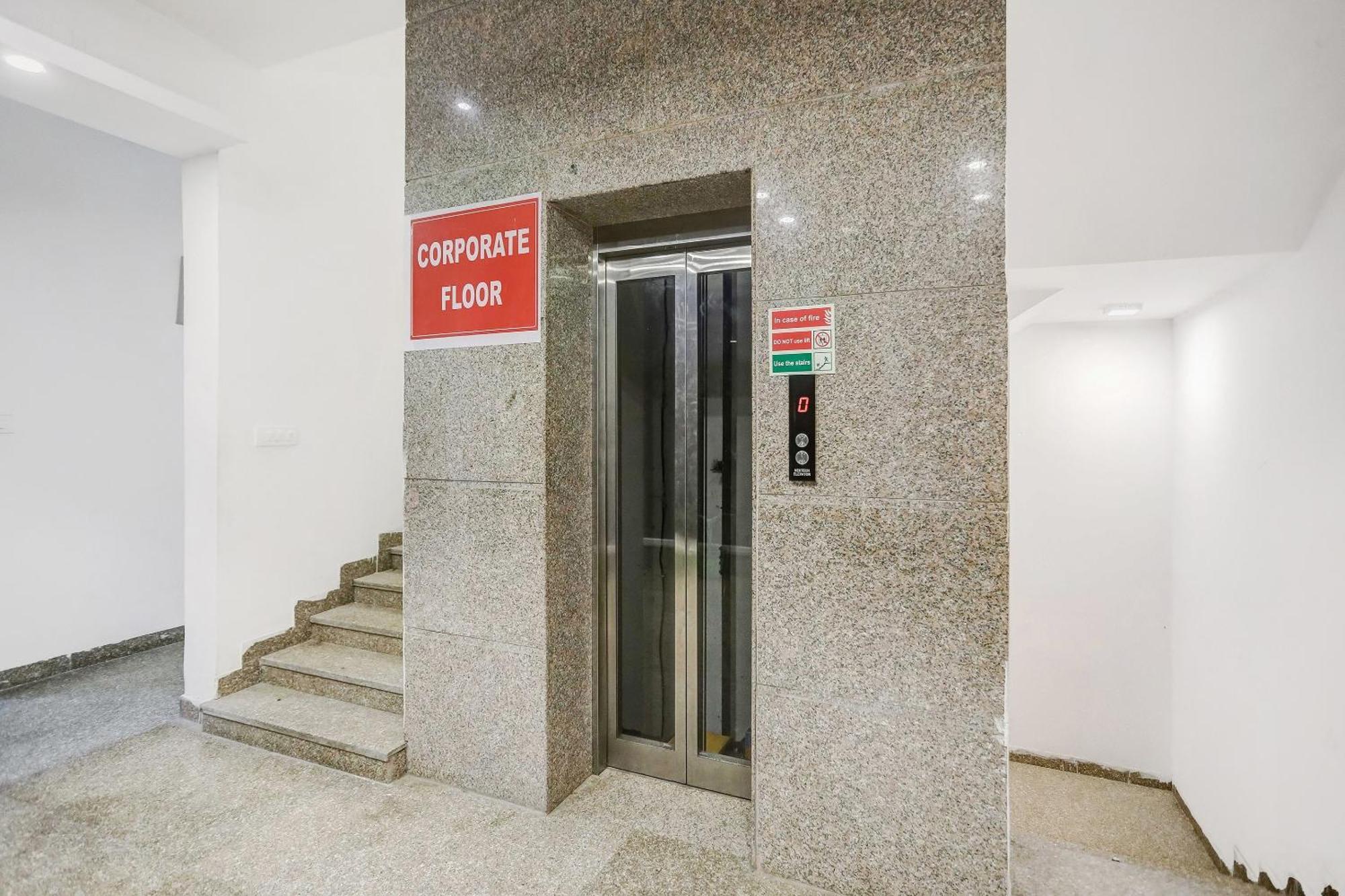 Townhouse 22956 Hotel Grand Residency Delhi  Exterior foto