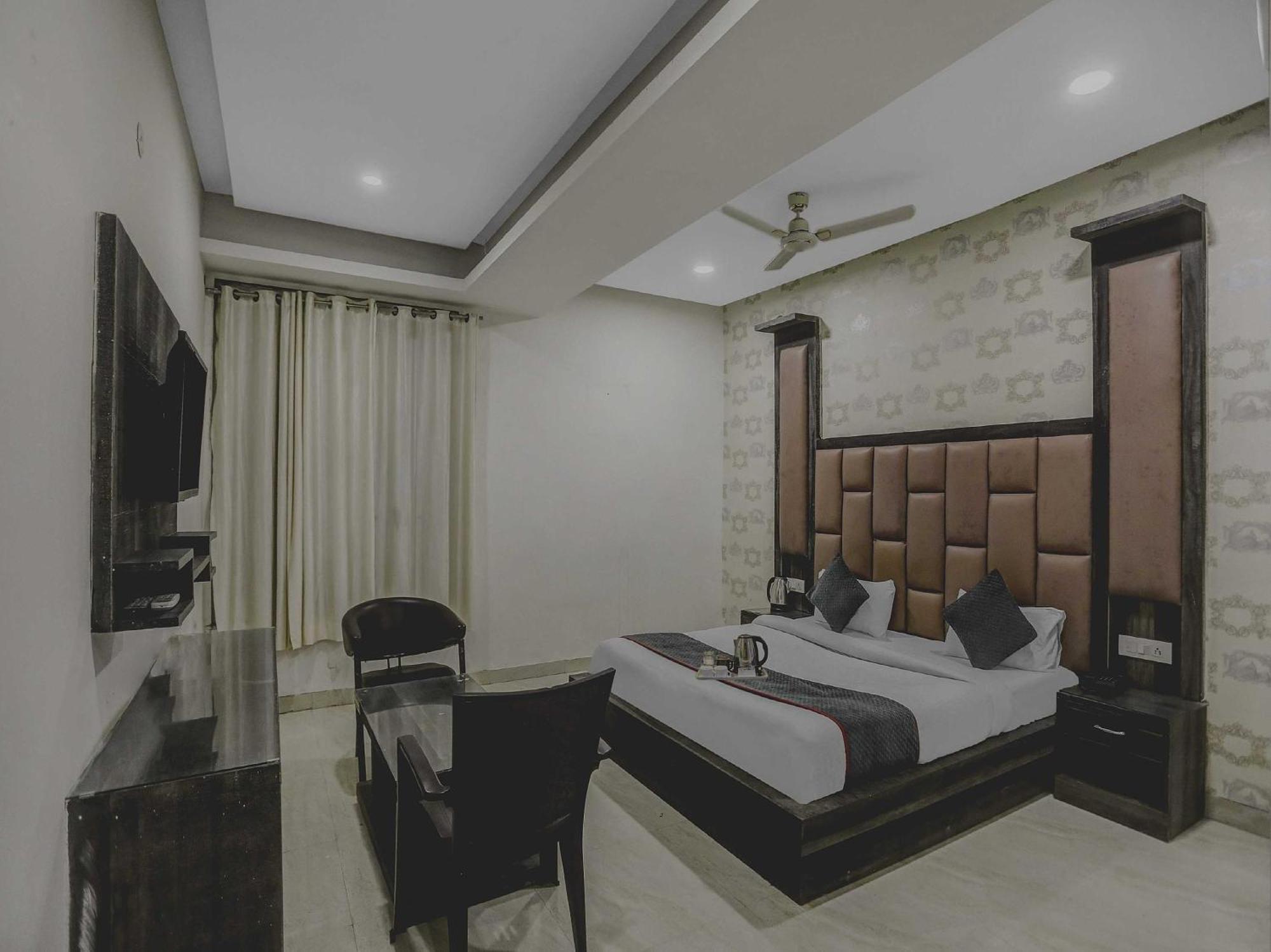 Townhouse 22956 Hotel Grand Residency Delhi  Exterior foto