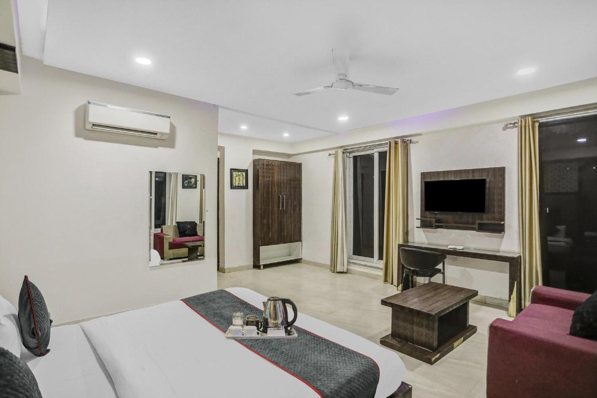 Townhouse 22956 Hotel Grand Residency Delhi  Exterior foto